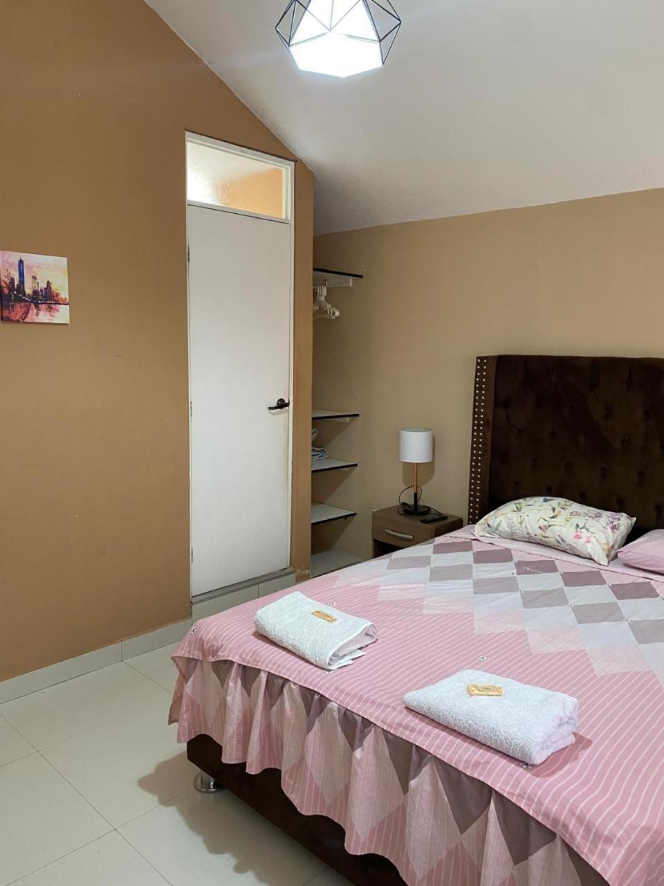 Hotel Hoskins Talara Habitaciones Con Aire Acondicionado Cerca Al Centro Refineria Y Plaza Vea Luaran gambar